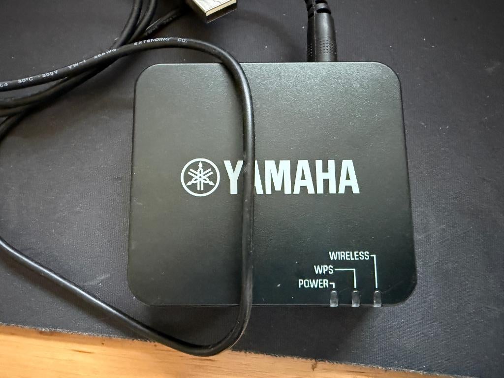 yamaha wifi netwerk adapter YWA-10, Audio, Tv en Foto, Ophalen, Zo goed als nieuw, Yamaha