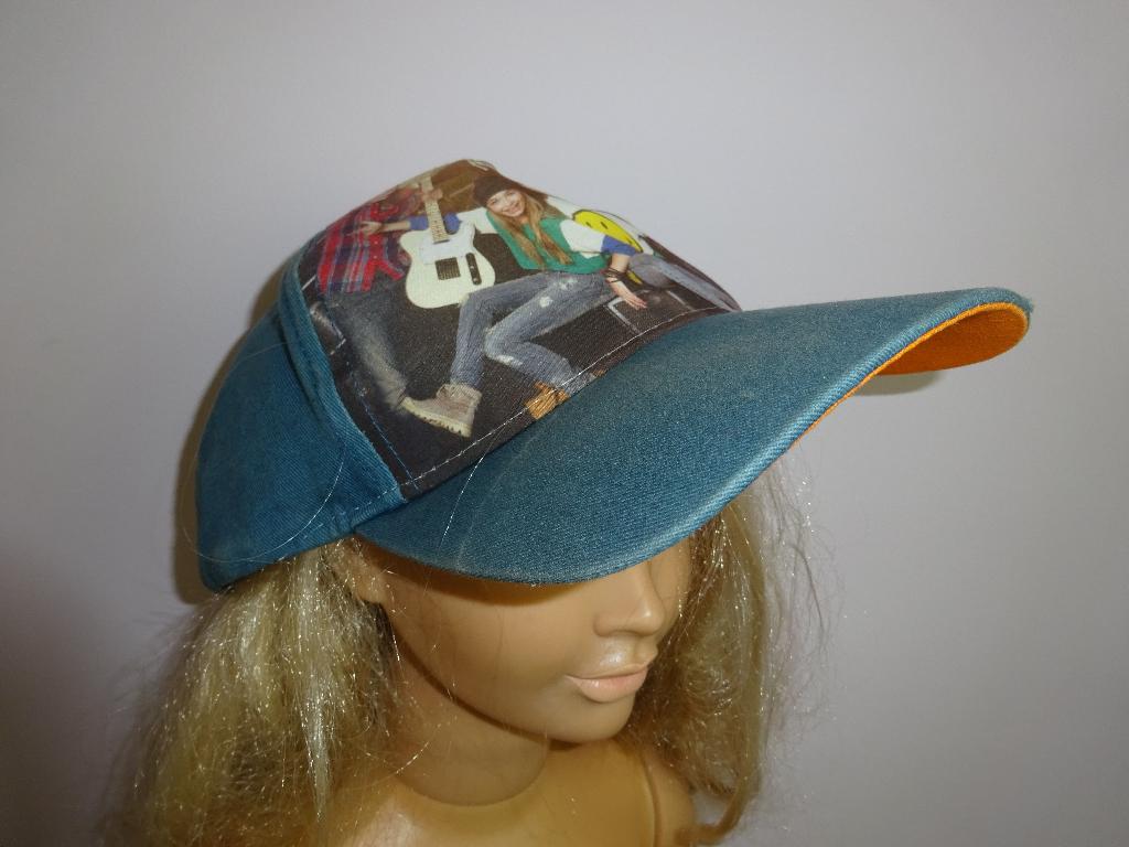 Pet Ghost Rockers 5 - 8 jaar 3 + 1 gratis, Kinderen en Baby's, Kinderkleding | Petten en Hoeden, Ophalen of Verzenden, Zo goed als nieuw