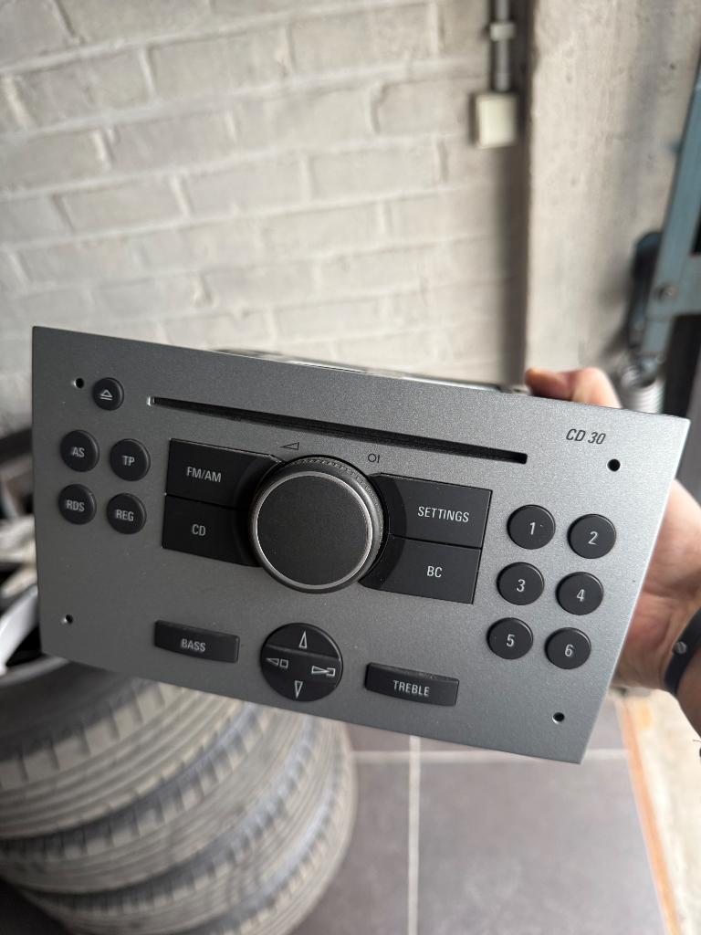Opel Radio/Cd speler, Ophalen, Zo goed als nieuw