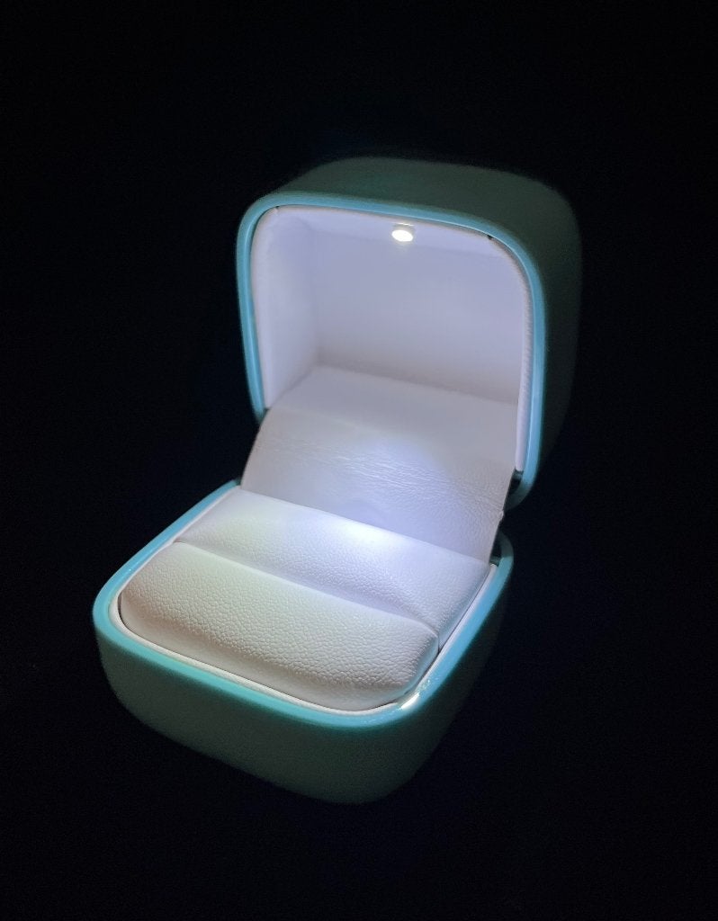 Boîte à bagues LED avec lumières | Boîte à bijoux de luxe, Bijoux, Sacs & Beauté, Bagues, Neuf, Femme ou Homme, Synthétique, Bleu