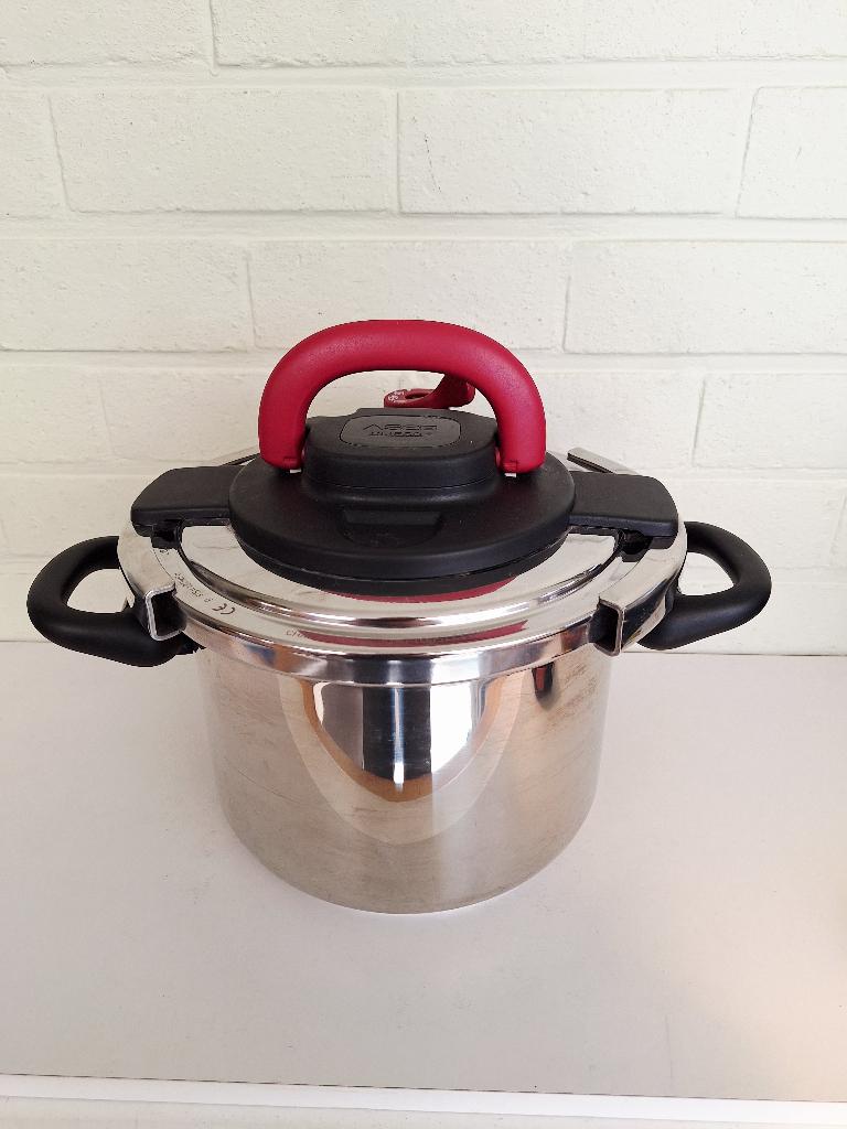 SEB snelkookpan Clipso - 6 liter, Huis en Inrichting, Keuken | Potten en Pannen, Ophalen of Verzenden, Gebruikt, Kookpan of Snelkookpan