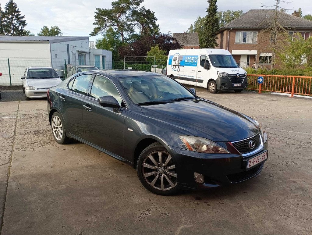 Lexus IS220d 2007, Autos, Lexus, Cuir, Argent ou Gris, Achat, Boîte manuelle
