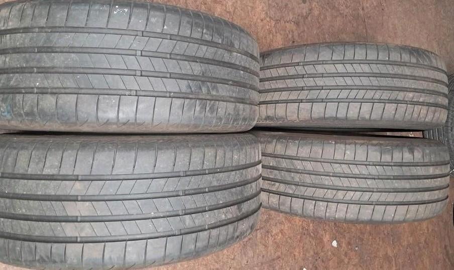 2554021 2354521 255/40r21 235/45r21 été 2023, Autos : Divers, Pièces de sport automobile, Enlèvement