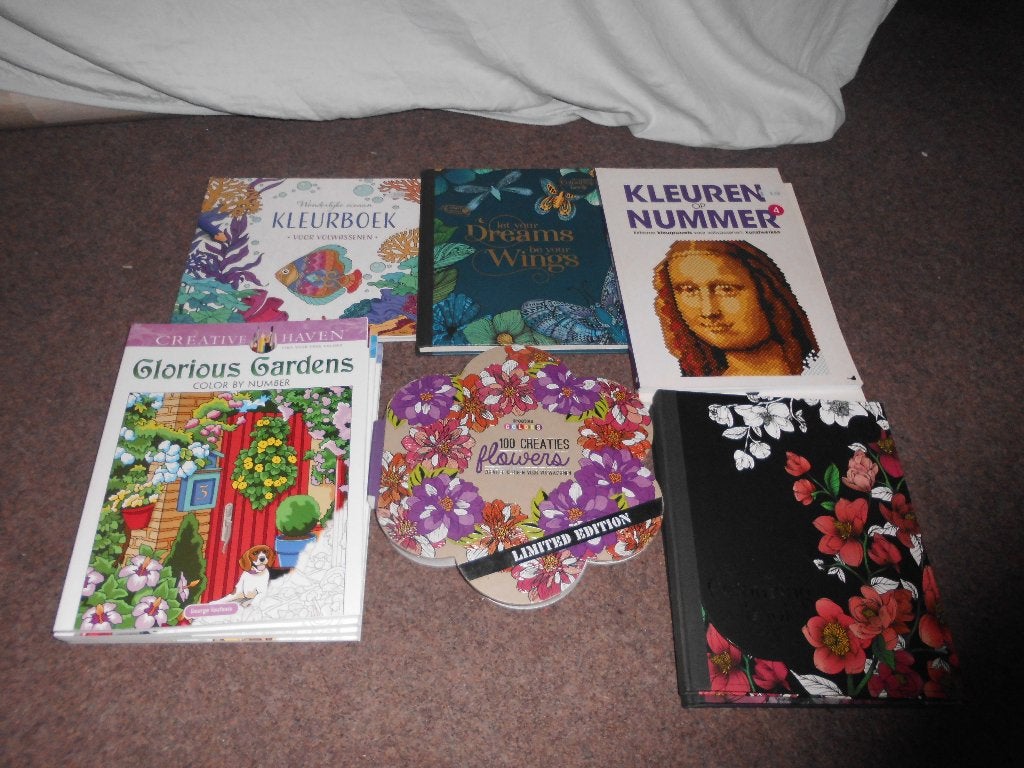 kleurboeken, Ophalen, Zo goed als nieuw, Papier, Schets- of Tekenboek