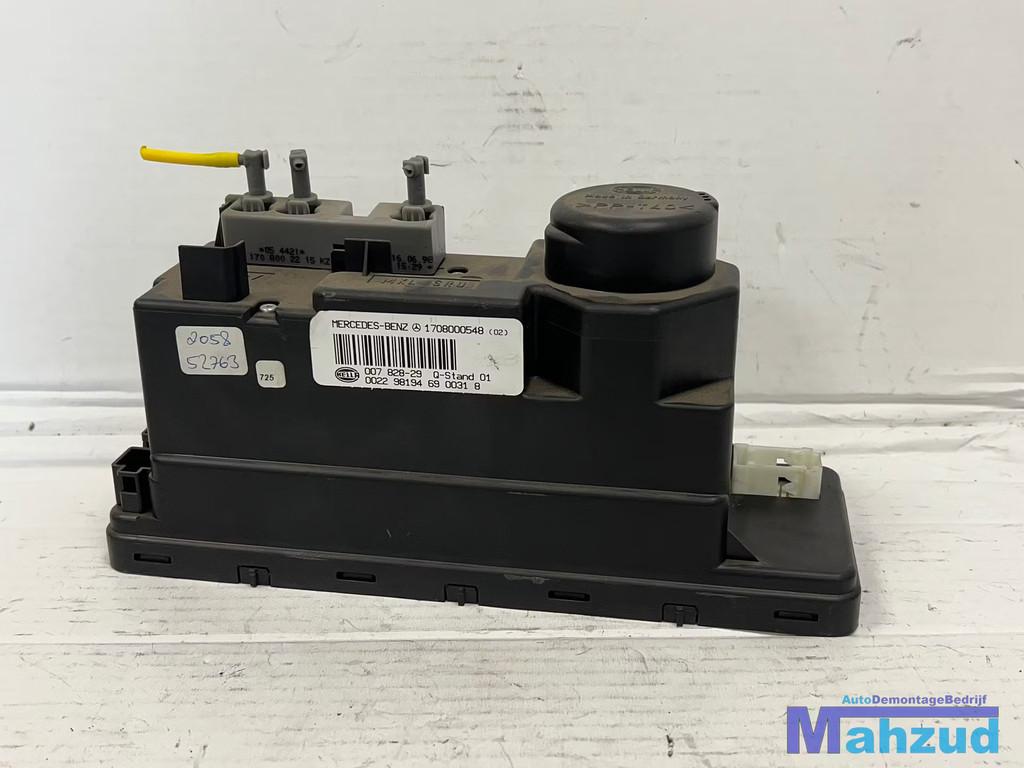 MERCEDES SLK R170 Centrale deurvergrendelings module 1708000, Gebruikt, Mercedes-Benz AG, Mercedes-Benz, Mercedesstrasse 120
70372  Stuttgart, DE