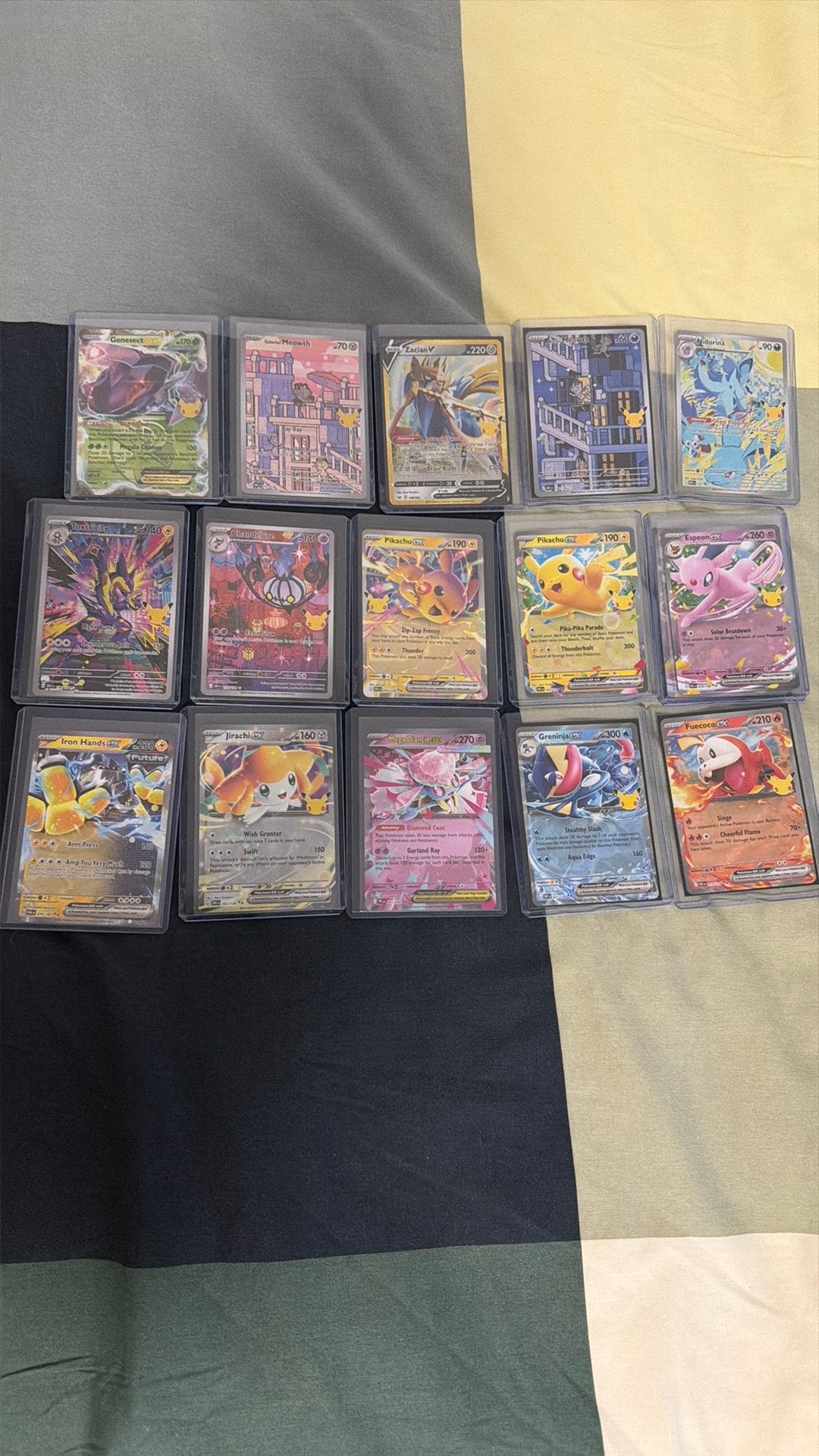 Pokemon kaarten 30th celebrity, Hobby en Vrije tijd, Ophalen, Zo goed als nieuw