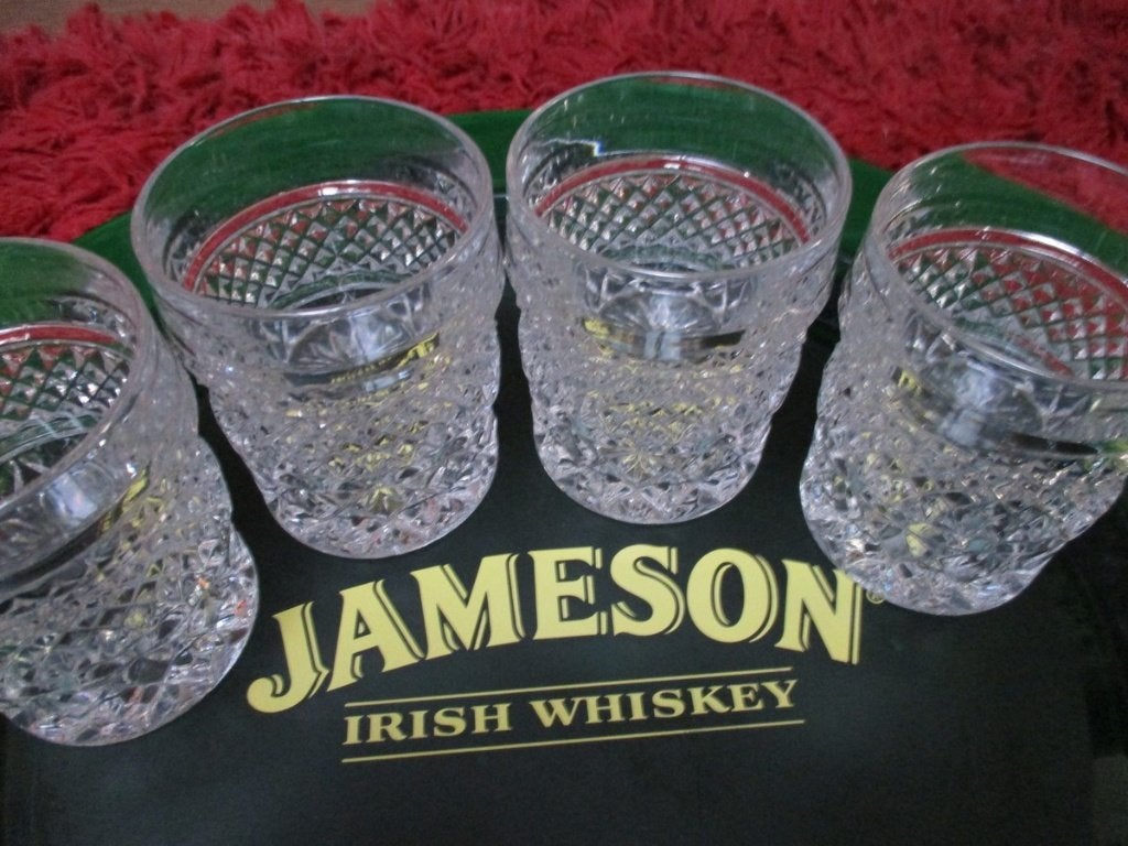 4 Kristal glazen op dienblad van Jameson Irish Whiskey, Collections, Enlèvement, Neuf, Autres types