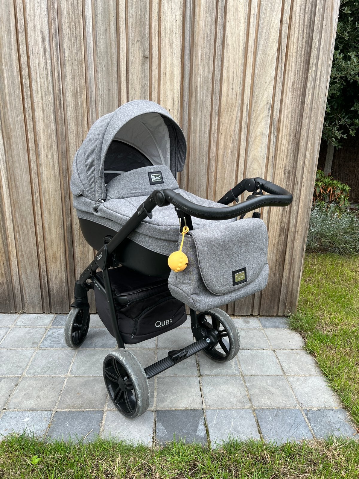 Buggy Quax, panier de transport, sac de bébé et coin salon, Enlèvement, Comme neuf