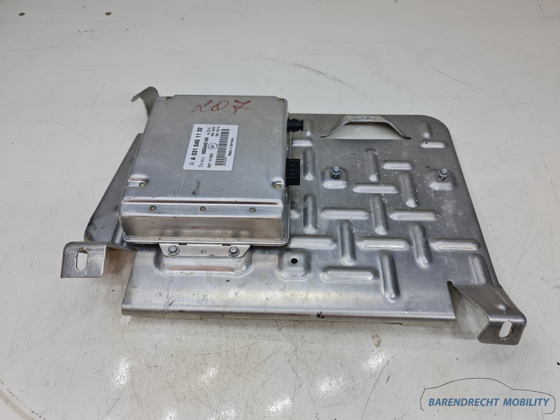 Module Distronic de r gulateur de vitesse pour Mercedes-Benz, Mercedes-Benz AG, Mercedes-Benz, Utilisé, Mercedesstrasse 120
70372  Stuttgart, DE