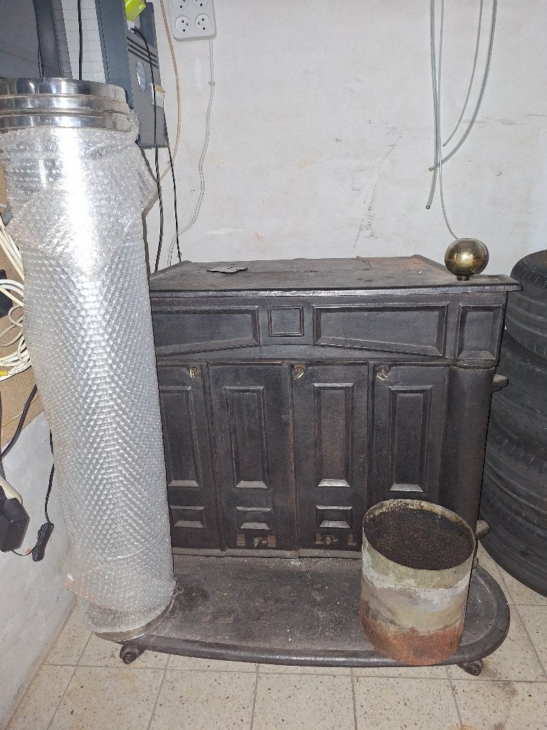 poêle à bois en fonte, Enlèvement, Utilisé, Bois, Autoportant