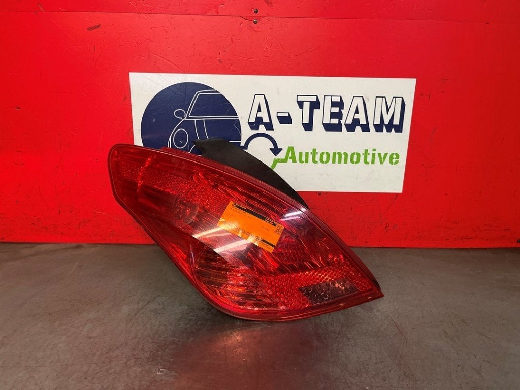 FEU ARRIÈRE GAUCHE Peugeot 308 (4A / C) (|6350CV|), Kontakt-peugeot@peugeot.com, Utilisé, Peugeot Deutschland GmbH, Bahnhofsplatz
65423  Rüsselsheim, DE