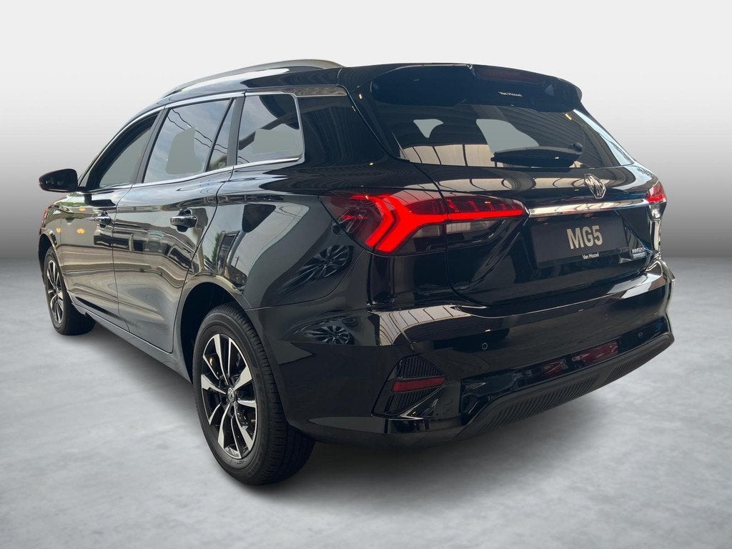 MG MG5 Comfort 61kWh, Auto's, Stof, Zwart, https://public.car-pass.be/vhr/1cf7fa62-1c81-4829-b2d2-e986d8e70426, Zwart