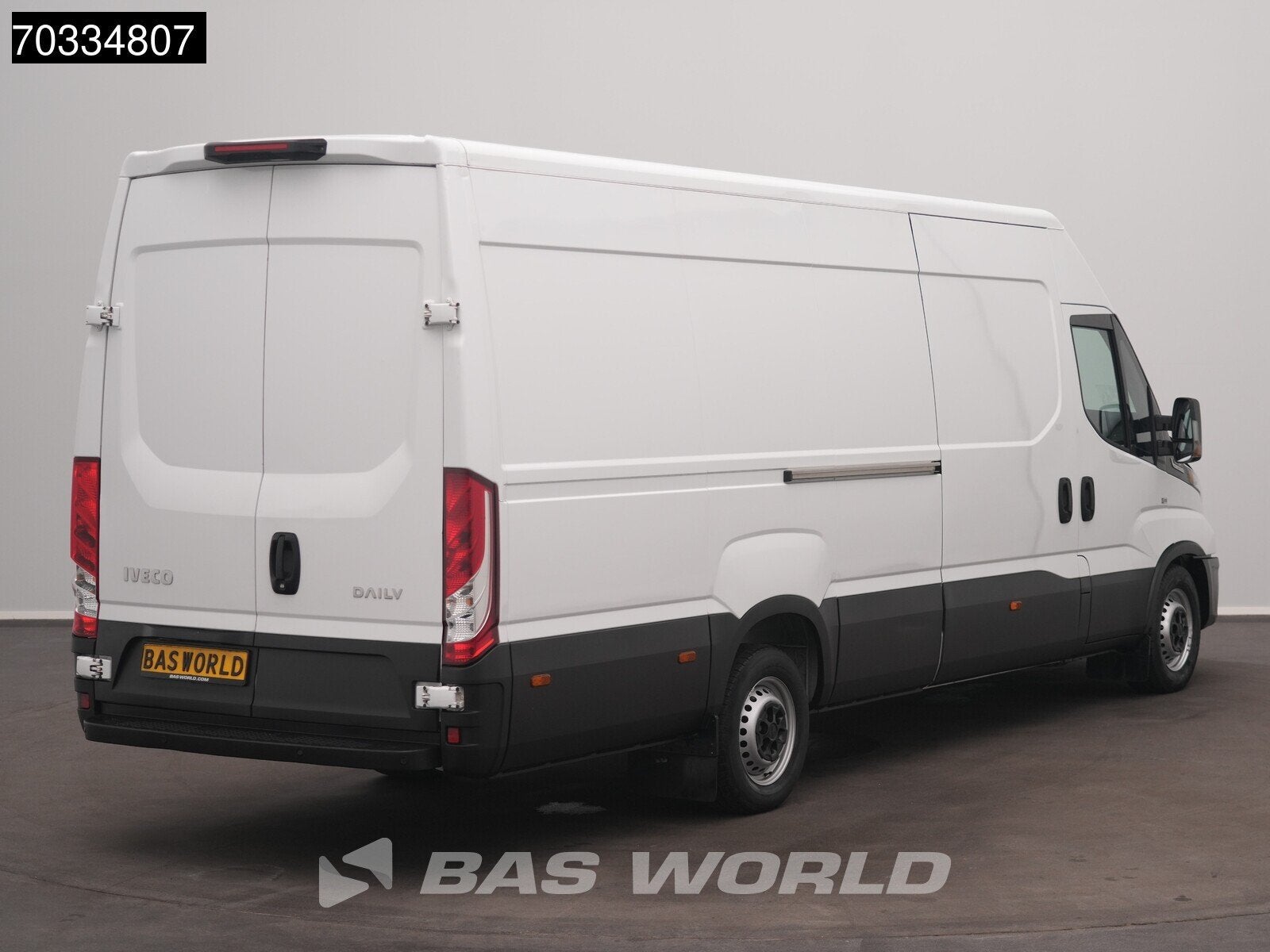 Iveco Daily 35S16 Automaat 160PK L3H2 AC/Climate Camera Park, Auto's, Automaat, Stof, Gebruikt, Euro 6