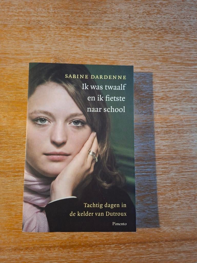 Boek : Ik was twaalf en ik fietste naar school, Enlèvement ou Envoi, Comme neuf