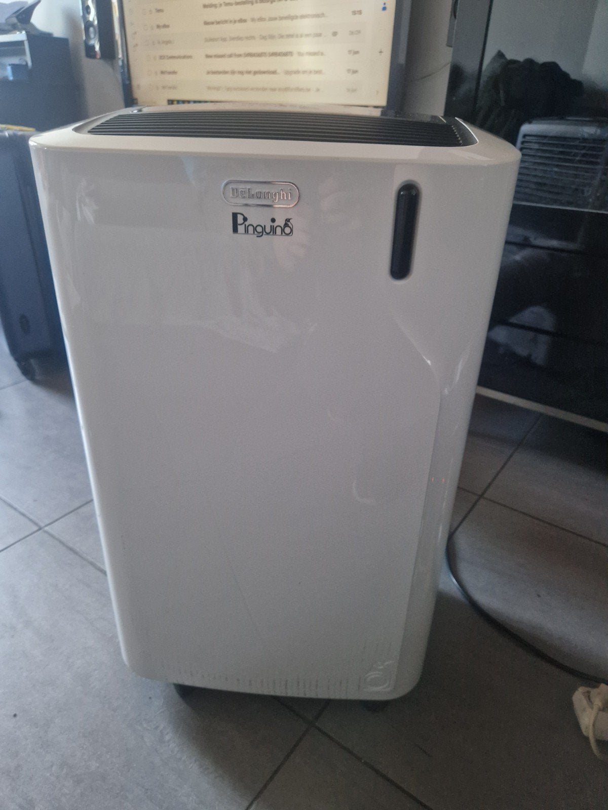 Mobiele airco Delonghi 10800btu als nieuw!, Elektronische apparatuur, Ophalen