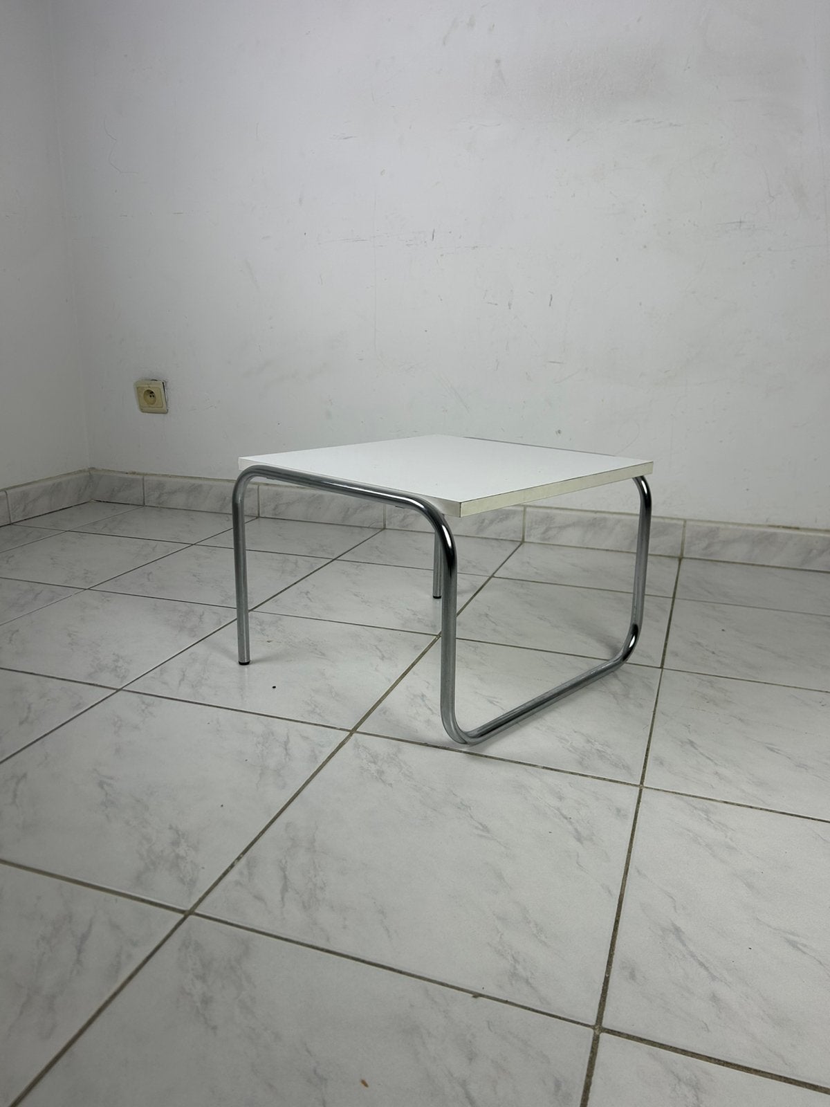 Vintage bijzettafel bauhaus stijl, Overige houtsoorten, Gebruikt, Bauhaus, Vierkant