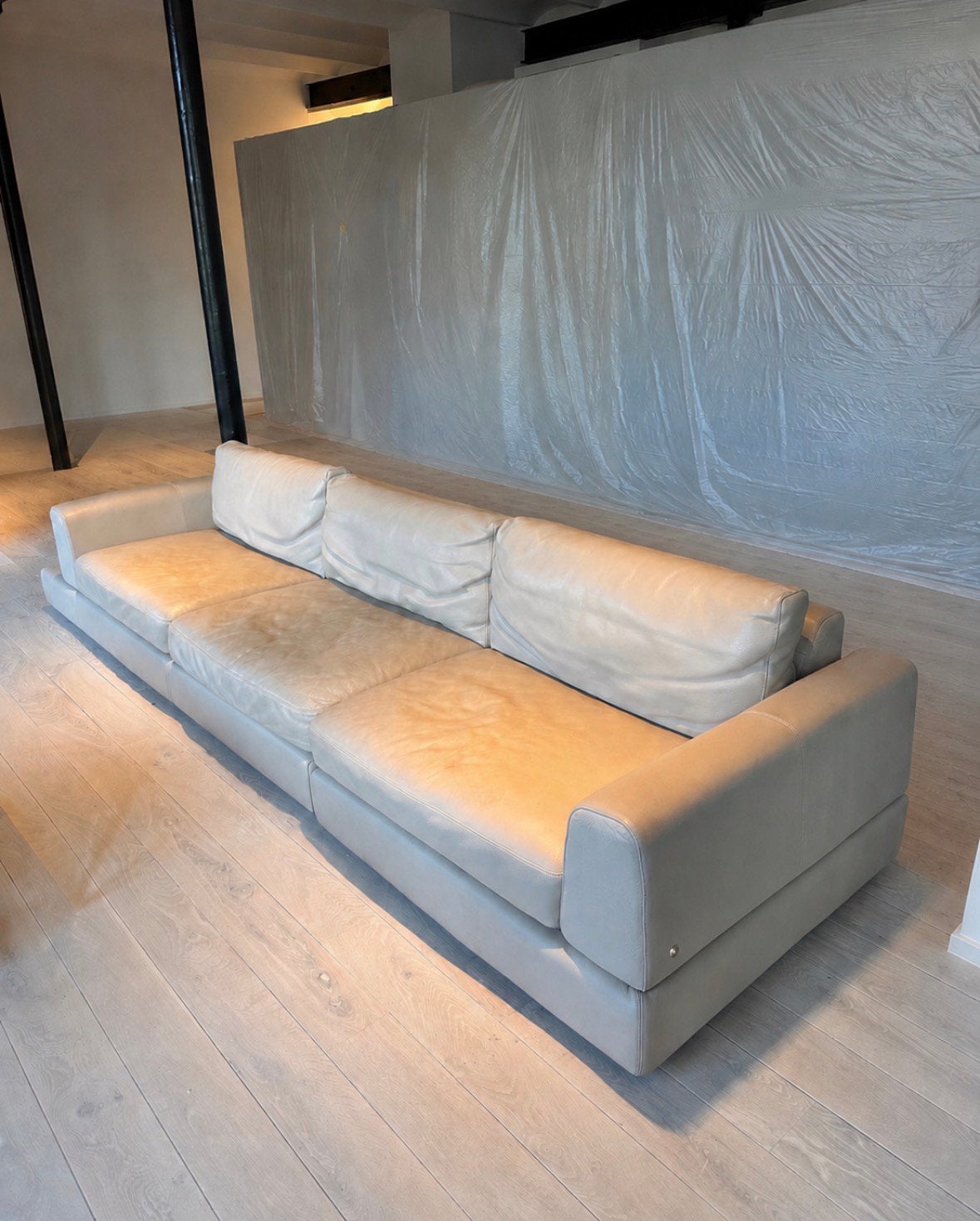 Natuzzi Italia Diagonal 2375 4-zitsbank beige leder 340cm, Ophalen, Gebruikt, 300 cm of meer, Rechte bank