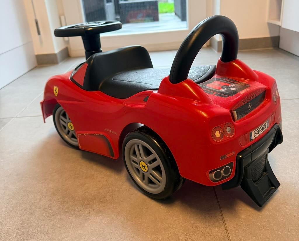 Petit véhicule trotteur enfant Ferrari, Enlèvement, Utilisé, Véhicule à pousser