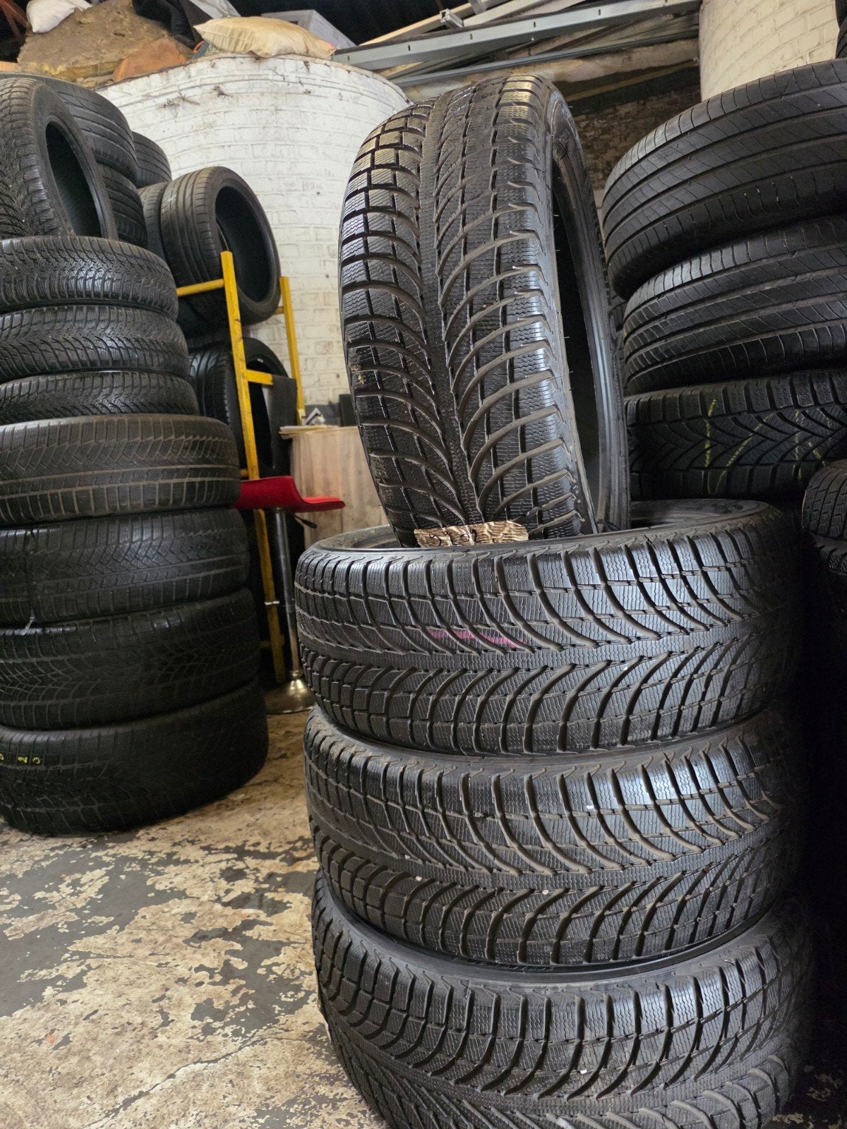 245 45 20 Michelin avec montage et équilibrage, Enlèvement