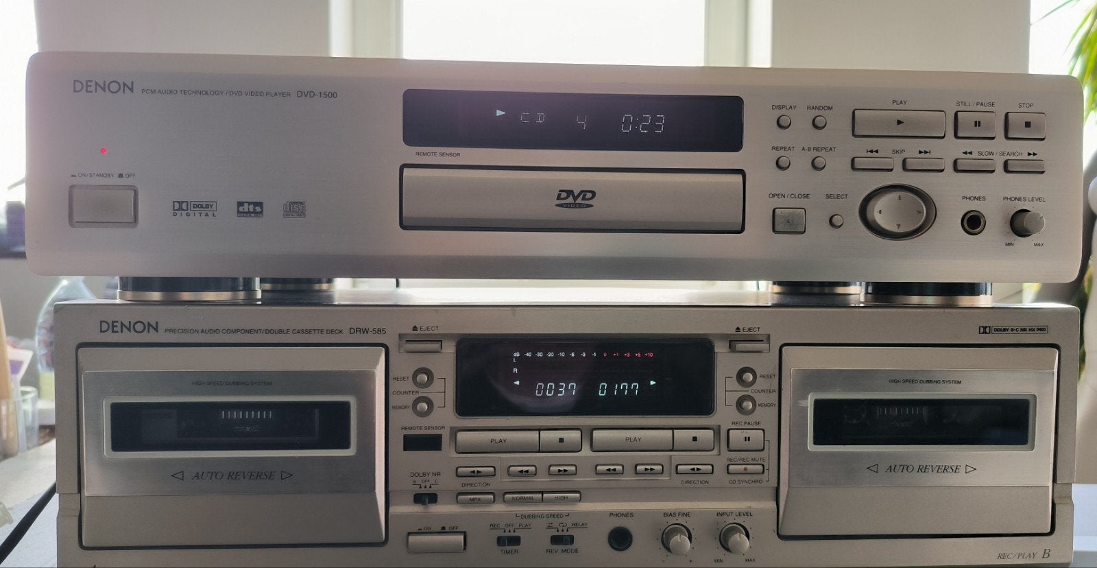 Deck cassette et lecteur cd/DVD de marque denon couleur cham, Enlèvement, Autres types