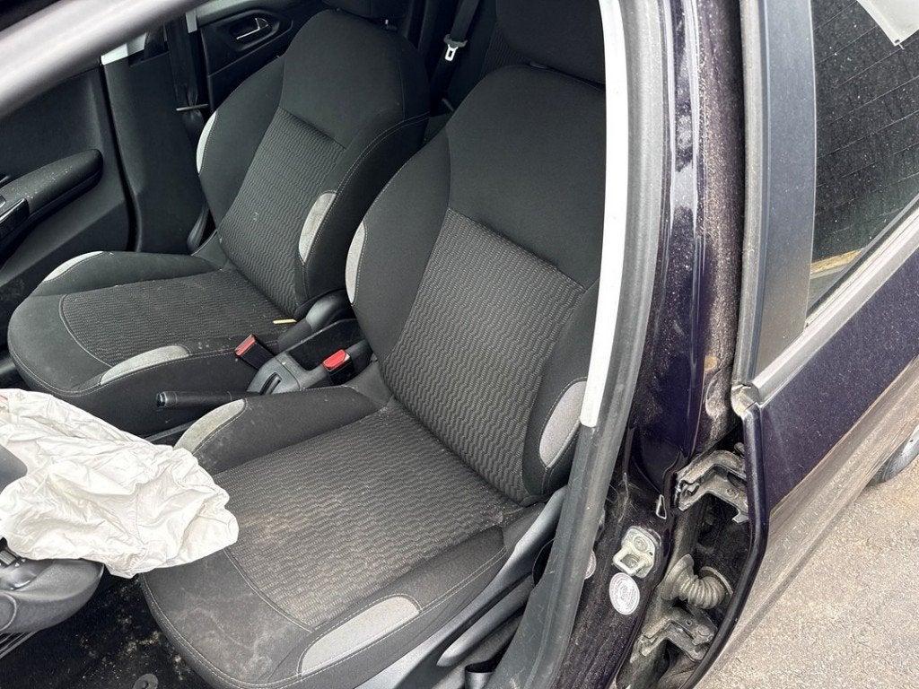 STOEL LINKS VOOR Peugeot 208 I (CA / CC / CK / CL), Auto-onderdelen, Kontakt-peugeot@peugeot.com, Gebruikt, Peugeot Deutschland GmbH