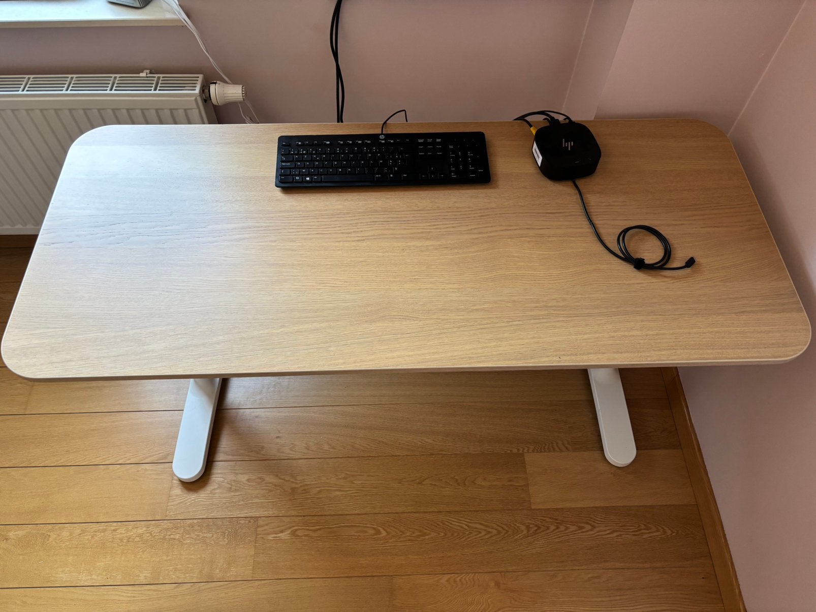 Ikea-bureau, Huis en Inrichting, Ophalen, 60 cm, Hout, Zo goed als nieuw