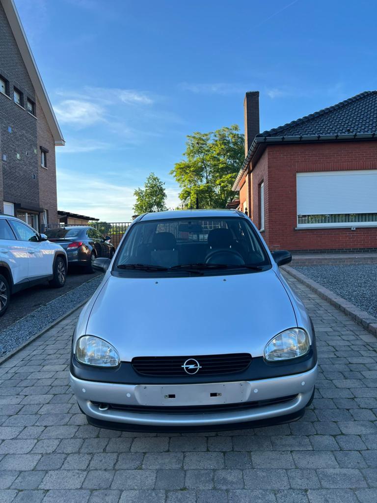OPEL CORSA BENZİNE 70.000 KM GEKEURD, Auto's, Opel, Handgeschakeld, Corsa, Te koop, Benzine