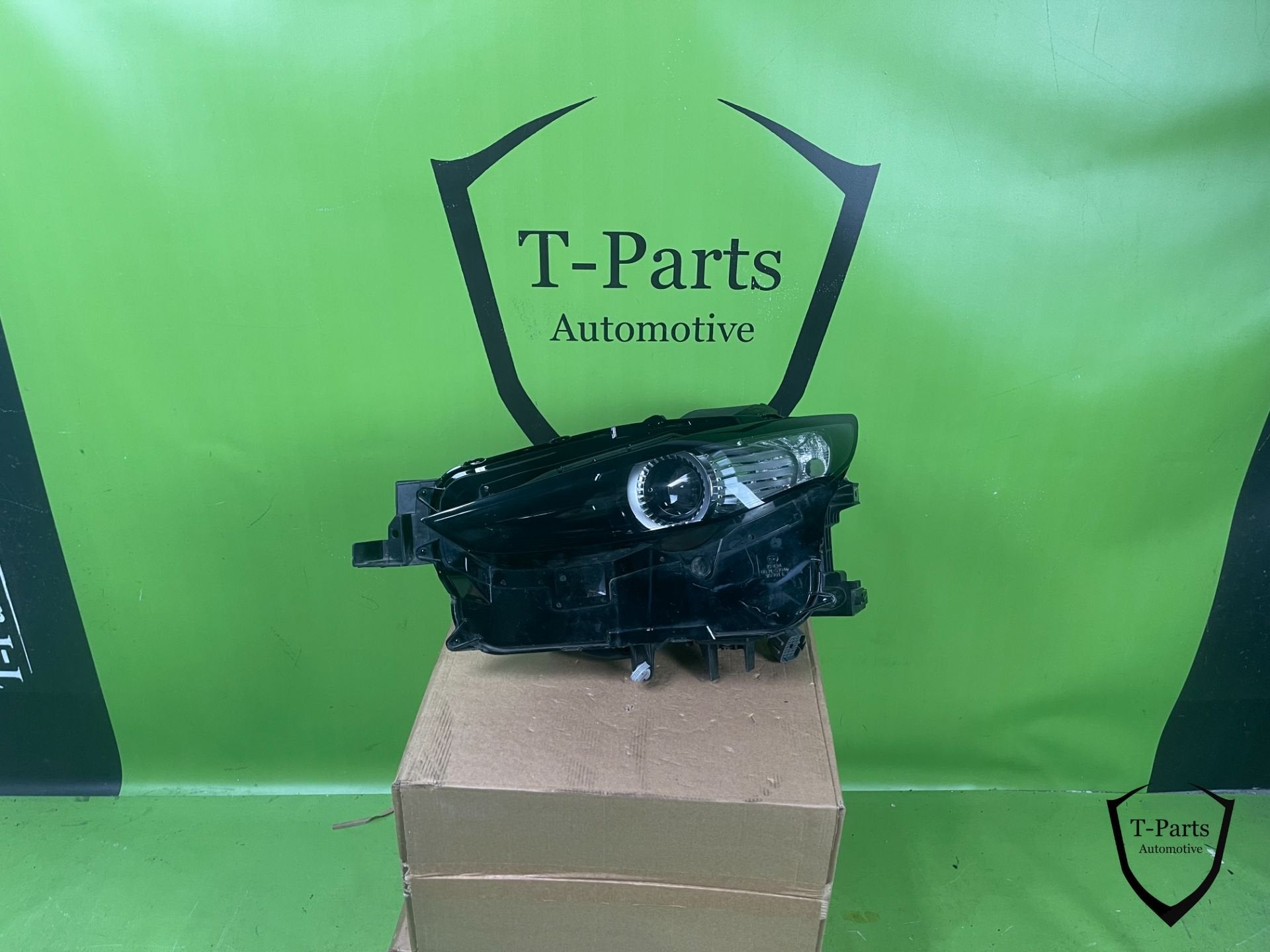 mazda cx30 cx-30 koplamp links lamp, Info@fabrikant.eu, Mazda, Fabrikantstraat 1
1000 AA  Amsterdam, Fabrikant BV