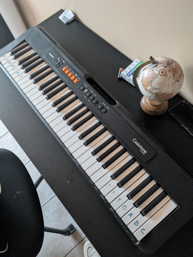 Piano Casio CT-S100, Muziek en Instrumenten, Keyboards, Ophalen of Verzenden, Casio