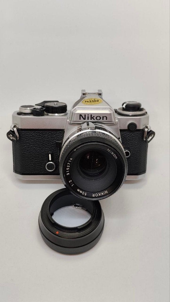 Nikon FE + Nikkor 50mm f/2 - Bel état, TV, Hi-fi & Vidéo, Enlèvement ou Envoi, Comme neuf, Reflex miroir, Nikon