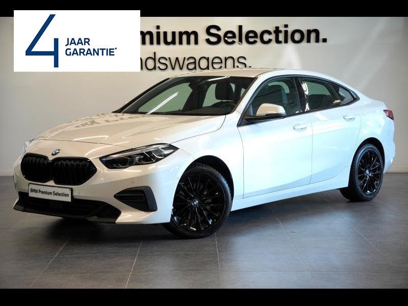 BMW Serie 2 218 CAMERA VERWARMDE SPORTZETELS NAVIGATIE  LEDE, Auto's, BMW, 4 deurs, 1498 cc, 2 Reeks, 136 pk