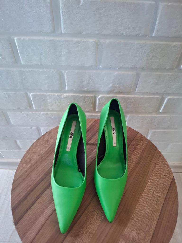 Groene Zara pumps maat 38, Kleding | Dames, Schoenen, Ophalen, Pumps