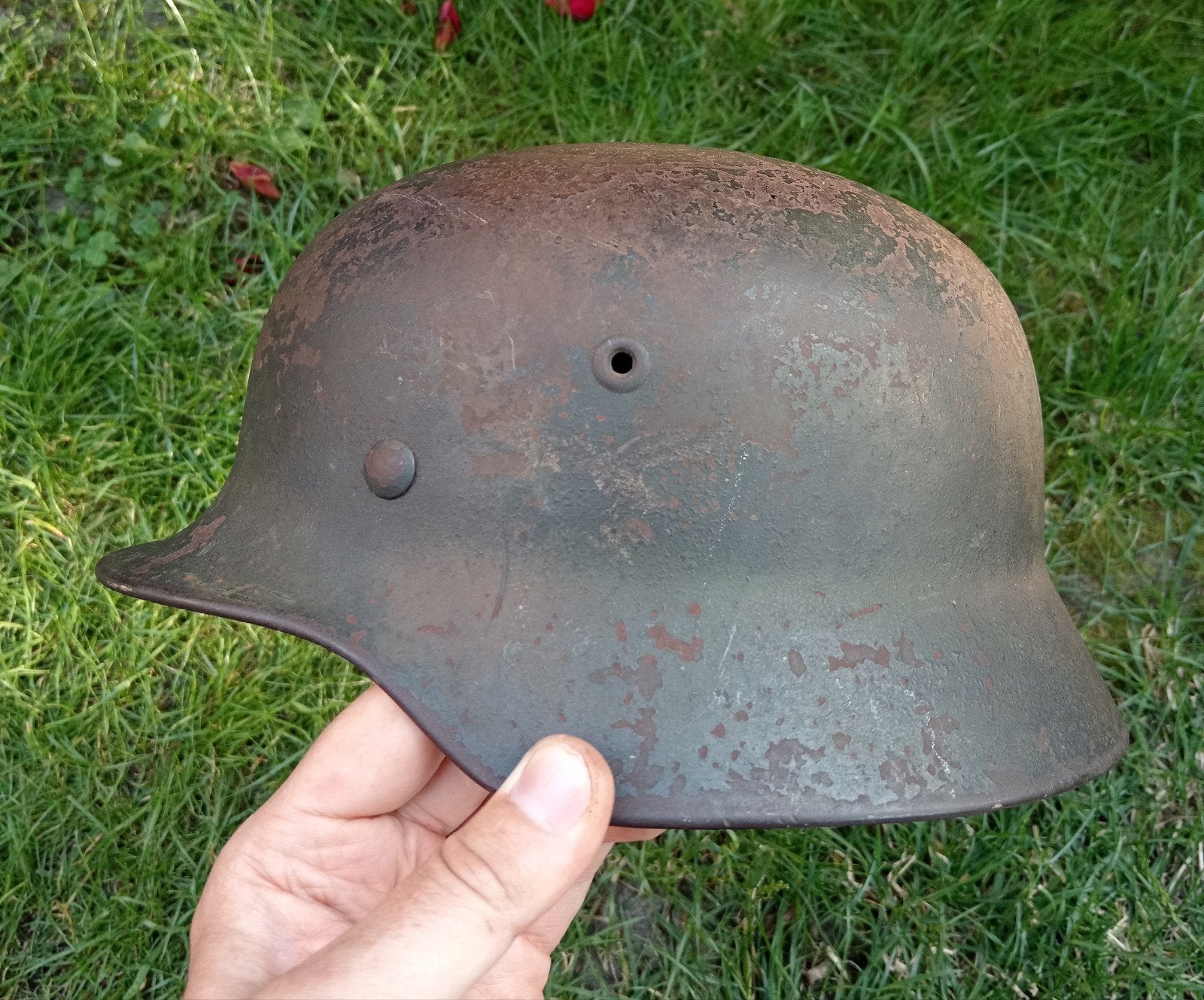 Casque de camouflage original M40 SD Luftwaffe Quist 66, Collections, Enlèvement ou Envoi, Armée de l'air, Casque ou Béret