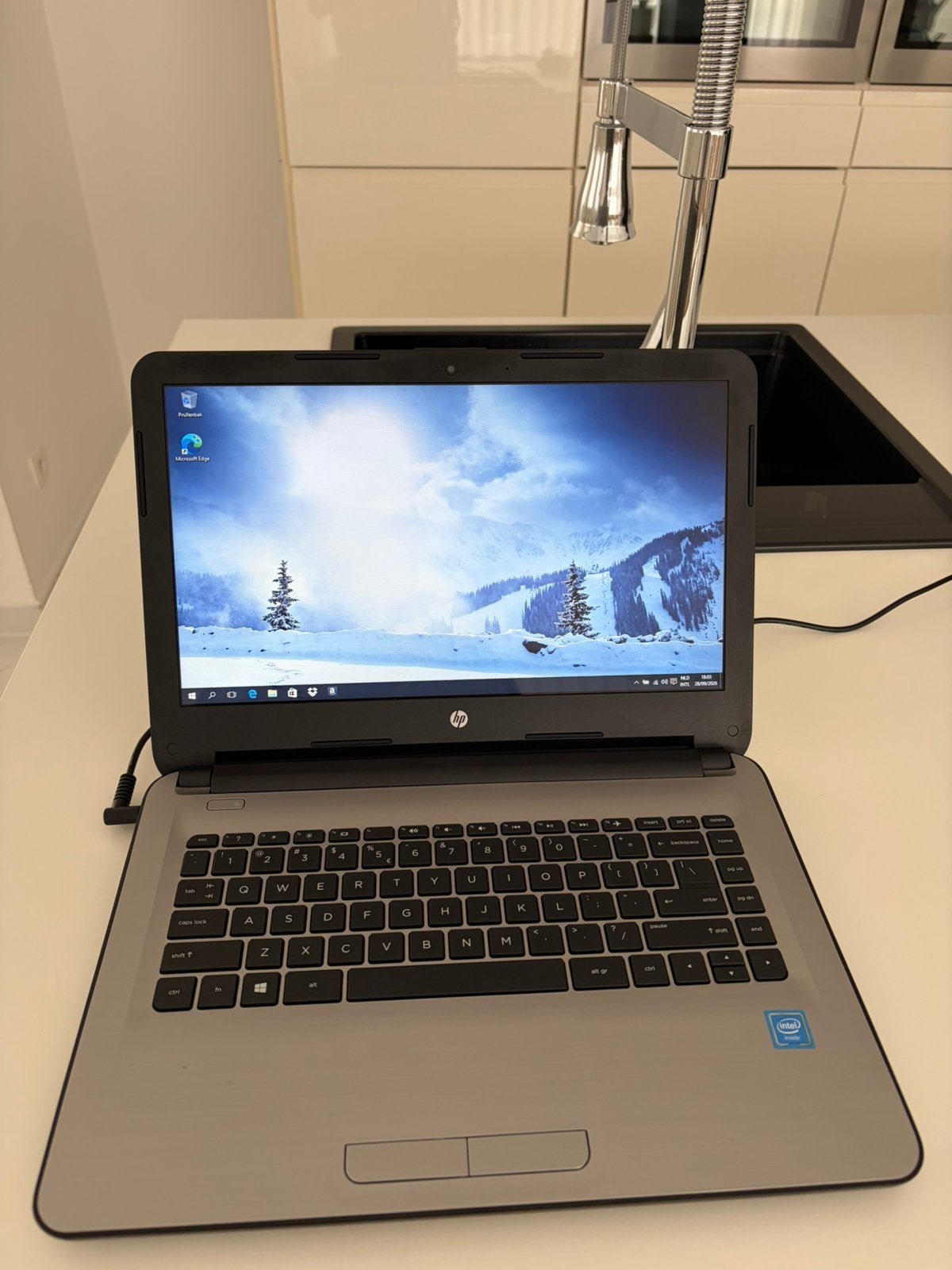 Hp Laptop 15 inch werkt heel goed, Computers en Software, Ophalen, Minder dan 4 GB, 15 inch, Minder dan 2 Ghz