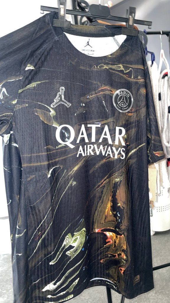 Maillot Paris, Sport en Fitness, Voetbal, Maat M, Ophalen, Nieuw, Shirt