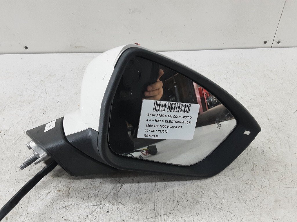 RETROVISEUR EXTERIEUR DROIT Seat Ateca (5FPX) (01-2016/-), Mevr. I. Hauben, Utilisé, Rue de l'Espoir 34 34
4030  GRIVEGNÉE, BE