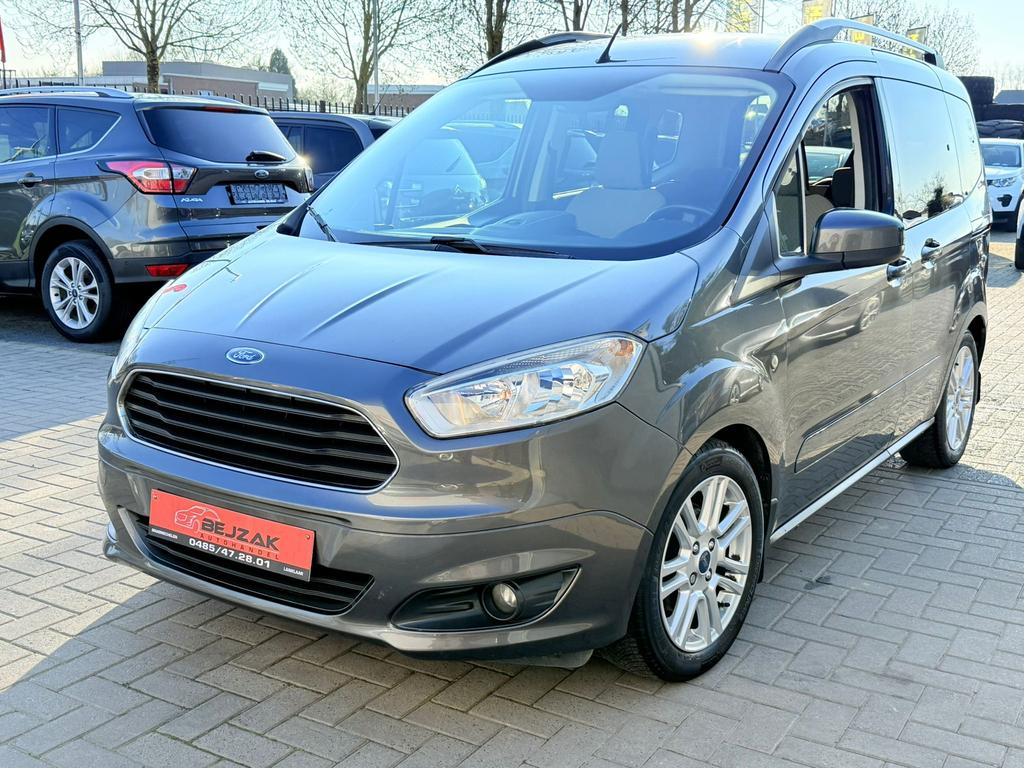 Ford tourneo courier 1.0i 133.000km 1j Garantie, Auto's, Ford, Voorwielaandrijving, Monovolume, Bedrijf, Handgeschakeld