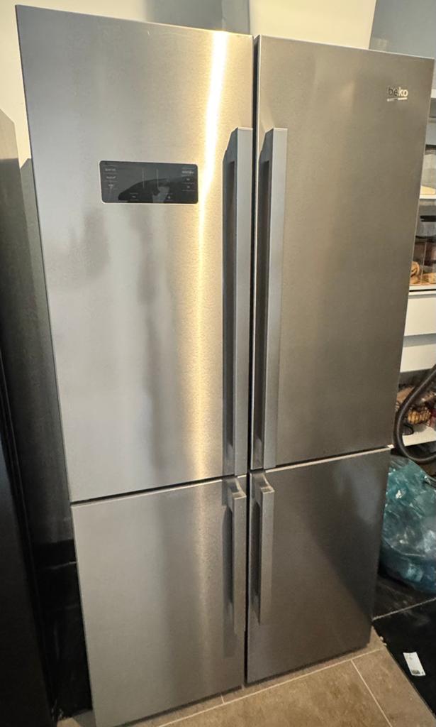 Frigo américain BEKO inox – grande capacité – très bon état, Electroménager, Enlèvement, Comme neuf