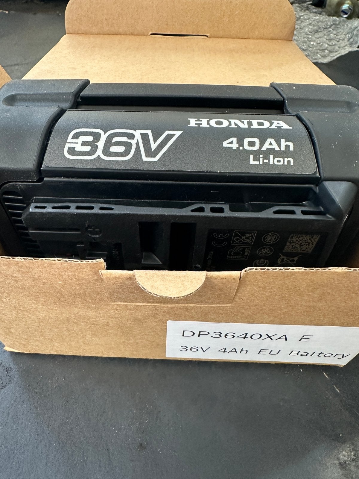Honda 36V 4.0Ah Li-Ion accu, model DP3640XA E, Zo goed als nieuw