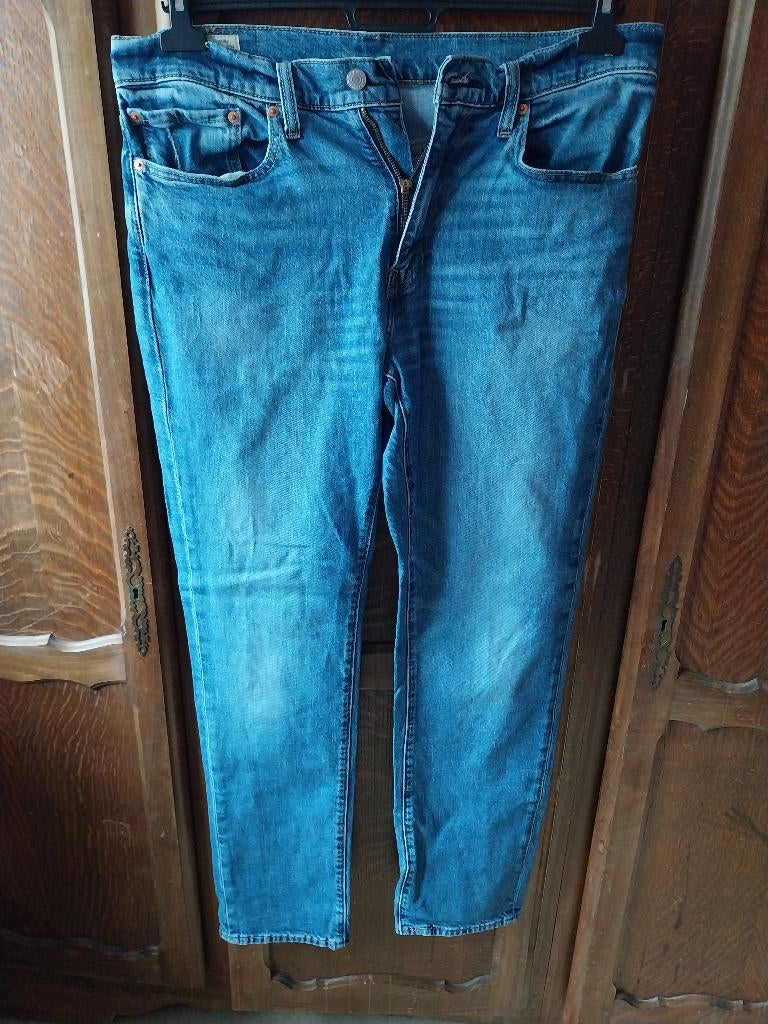 Jeans levis 34/32, Enlèvement ou Envoi, Comme neuf, Bleu, Autres tailles de jeans