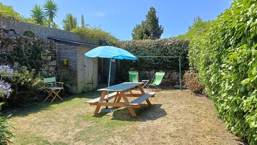 BRETAGNE - KUST - 350 EUR / WEEK IN SEPTEMBER, 5 personen, 2 slaapkamers, Bretagne, Eigenaar