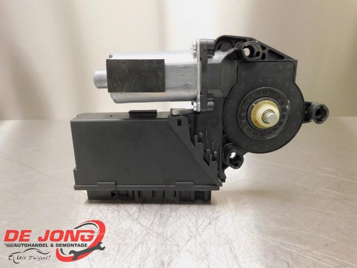 Moteur de vitre portière d'un Audi A8, -, 3 mois de garantie, Audi, Utilisé