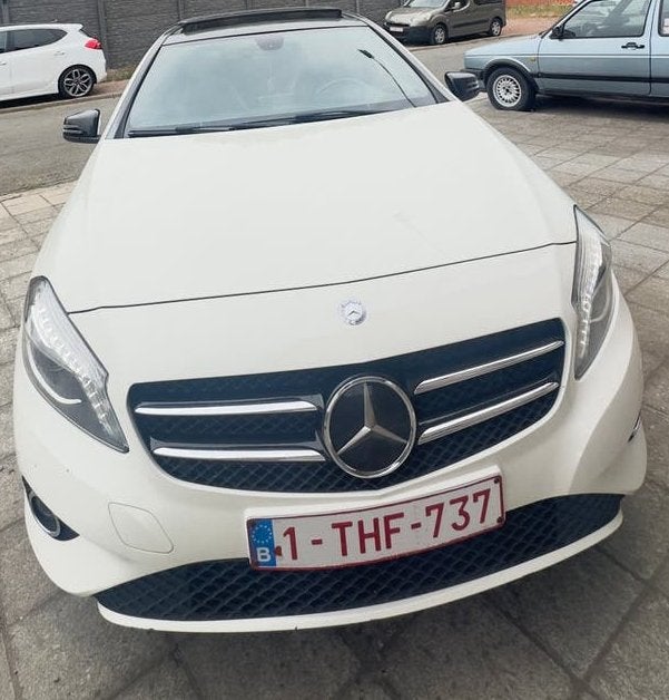 Mercedes A200 4Matic* 2.2D* boite Auto* 2014*Euro6*296000km, Auto's, Euro 6, 4 cilinders, Wit, Bedrijf