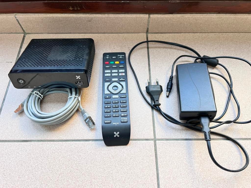PROXIMUS TV DECODER /MODEL V5 MINI - COMPLEET, Ophalen of Verzenden, Zo goed als nieuw, Decoder