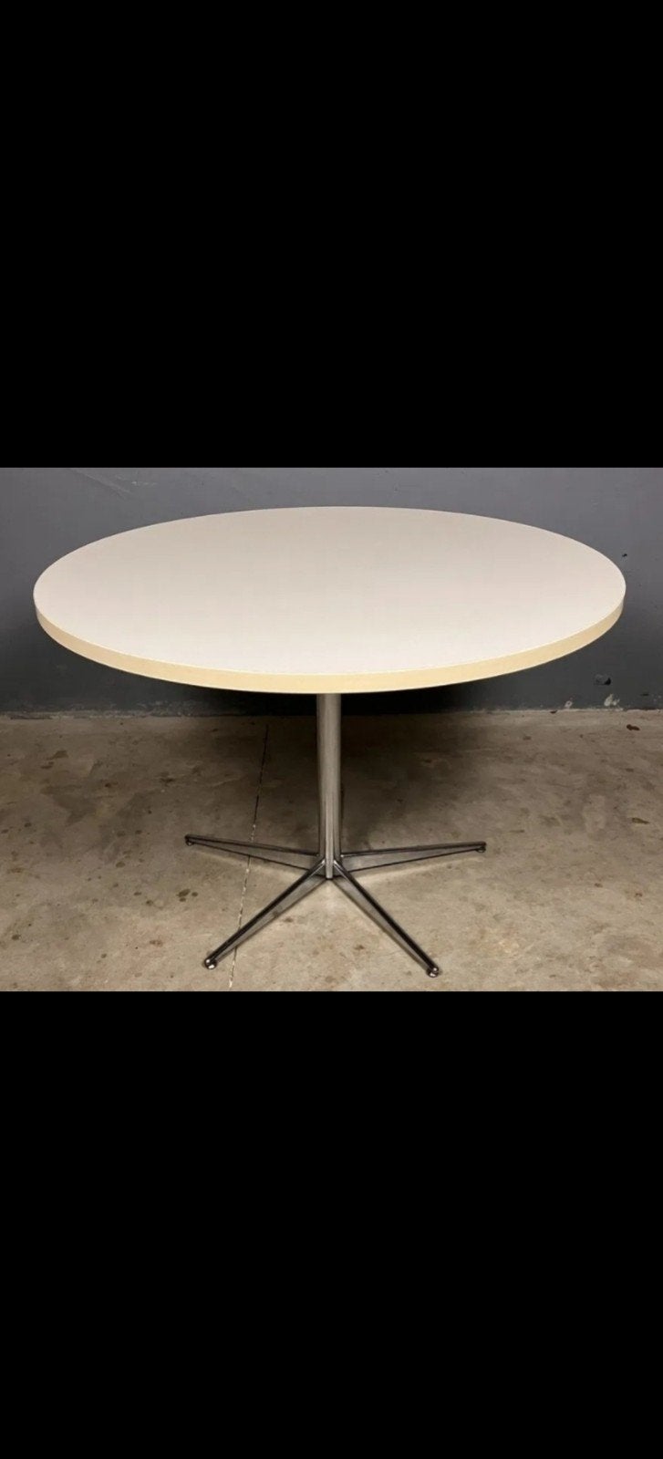 GRATIS Witte Ronde tafel, Ophalen