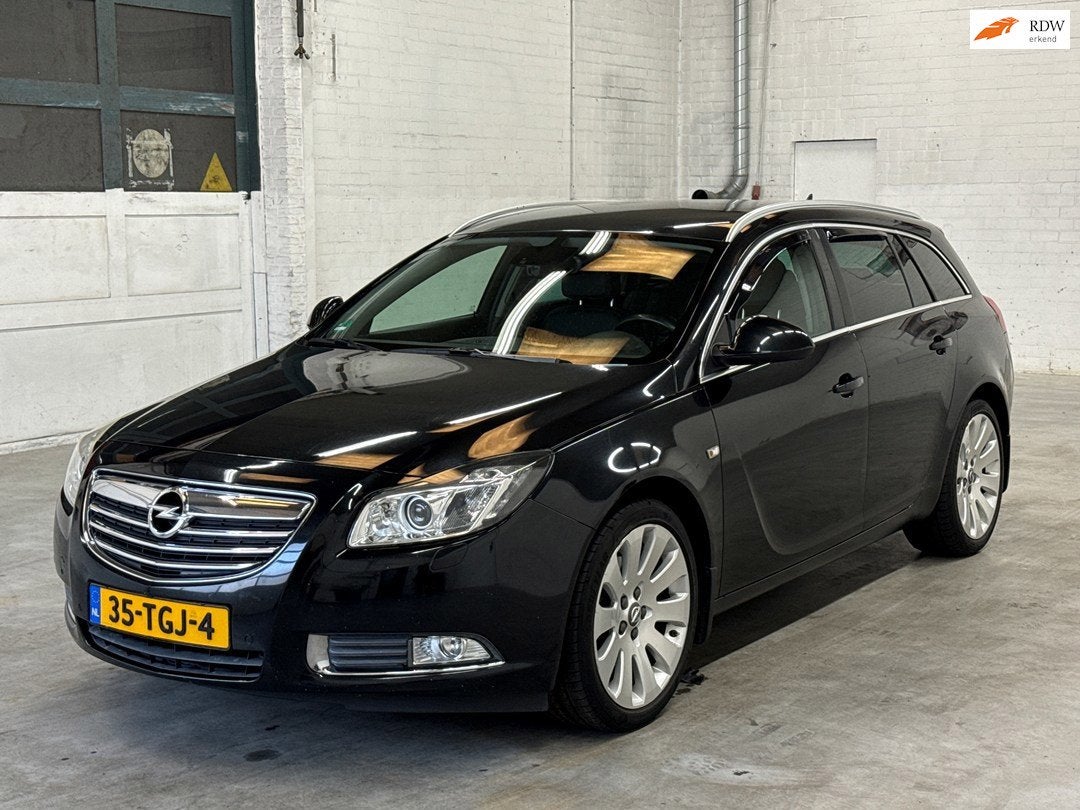 Opel Insignia Sports Tourer 2.0 T Sport 4x4 | Trekhaak | Cru, Autos, Achat, Entreprise, Noir, 5 portes