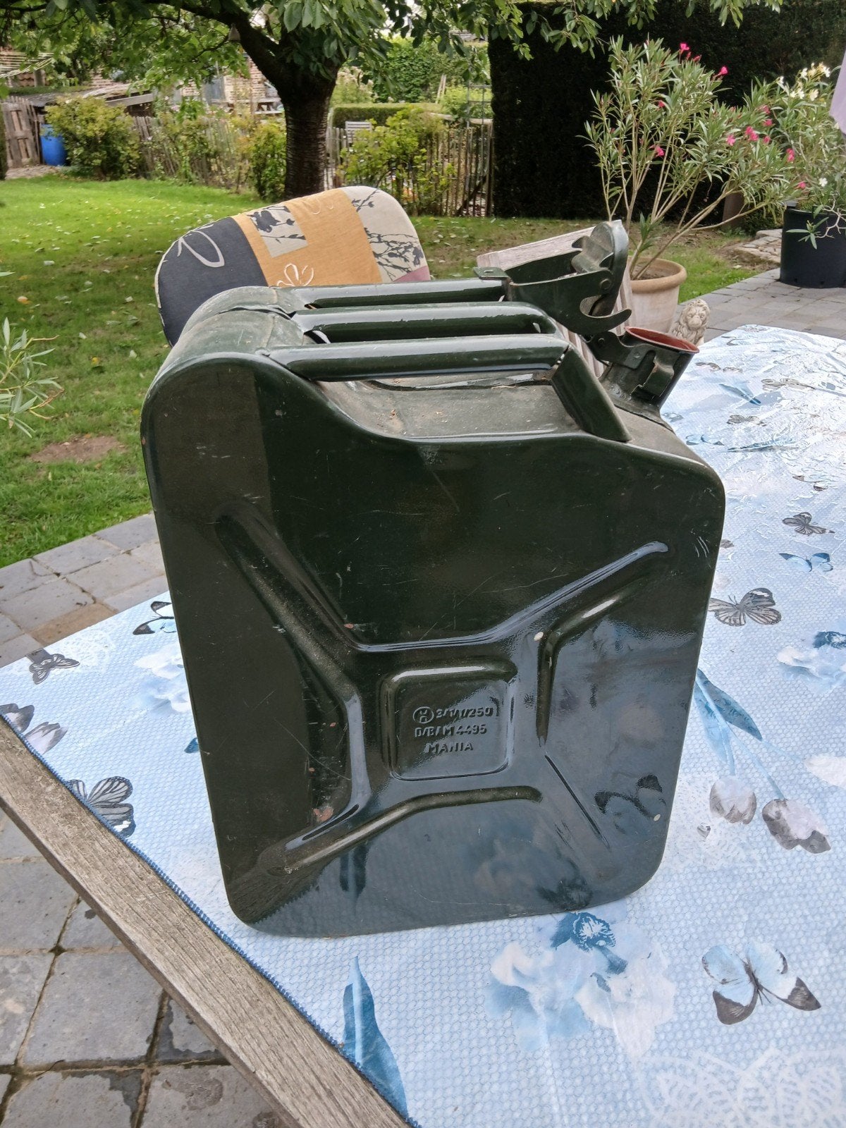 jerrycan 20l ijzeren, Ophalen, Gebruikt