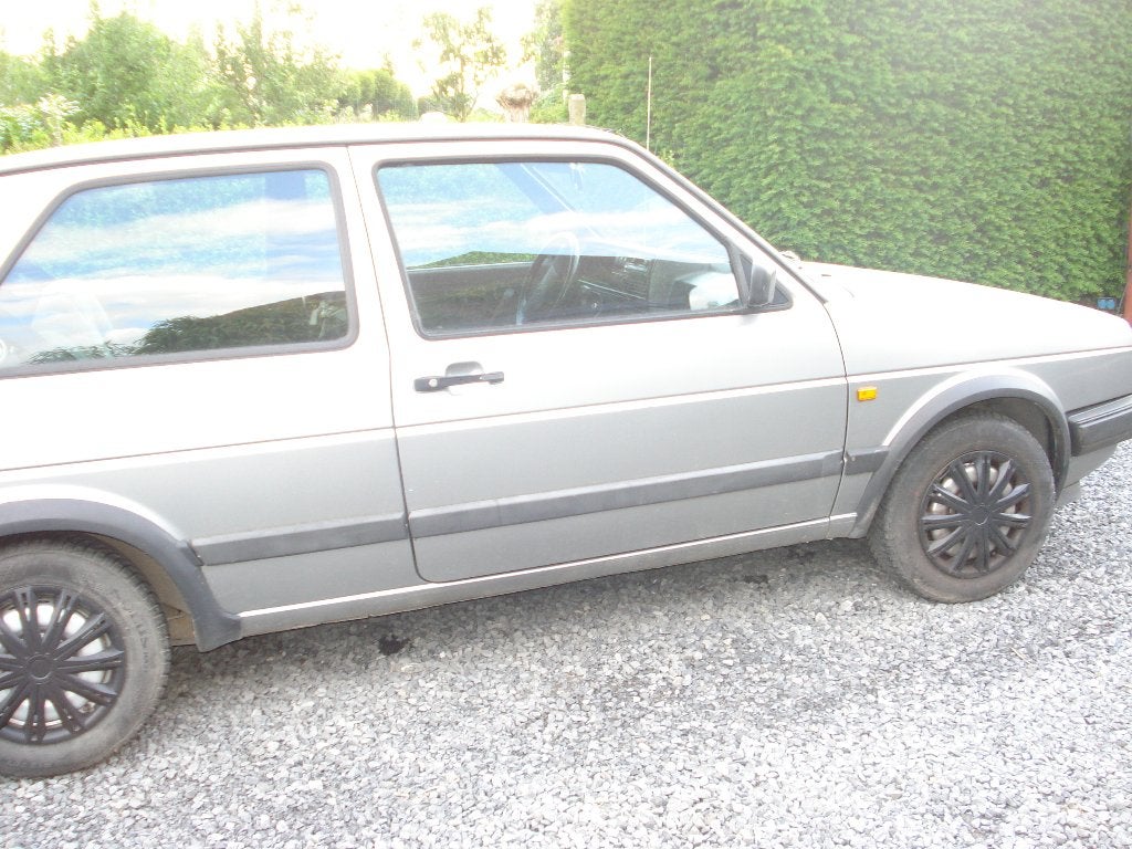 VW GOLF 2 - 1990 -3 deurs , 5 vit. / open dak , trekhaak, foto 3
