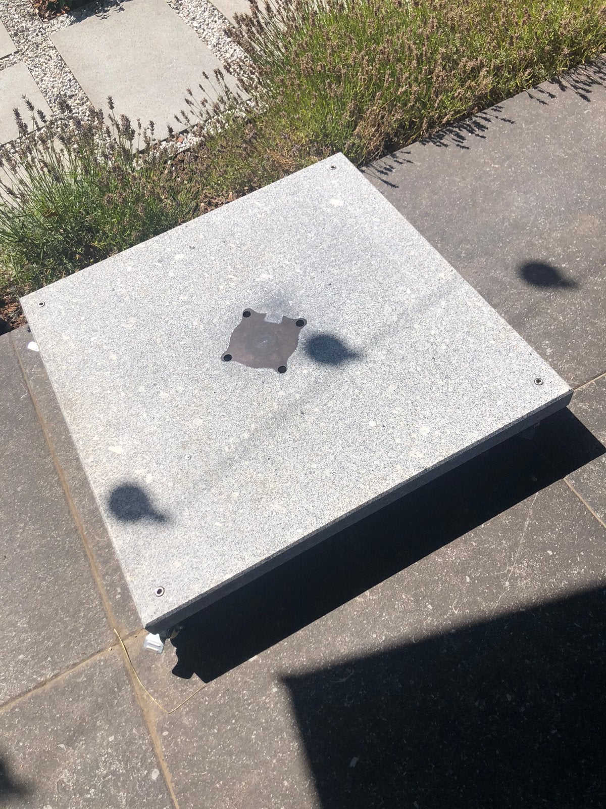 Granieten parasolvoet op wieltjes, Ophalen, Zo goed als nieuw, Parasolvoet