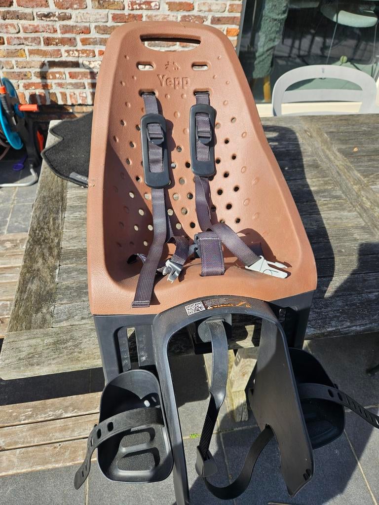 Yepp Maxi Easyfit Brown, Fietsen en Brommers, Fietsaccessoires | Fietsstoeltjes, Ophalen